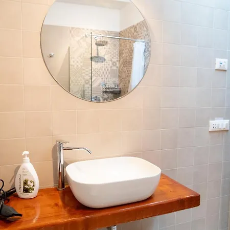 Pietra Rosa Apulian Home Альберобелло