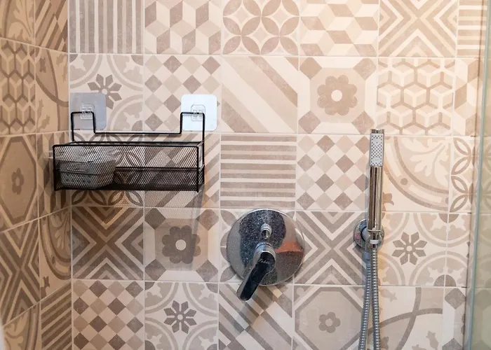 Pietra Rosa Apulian 4*