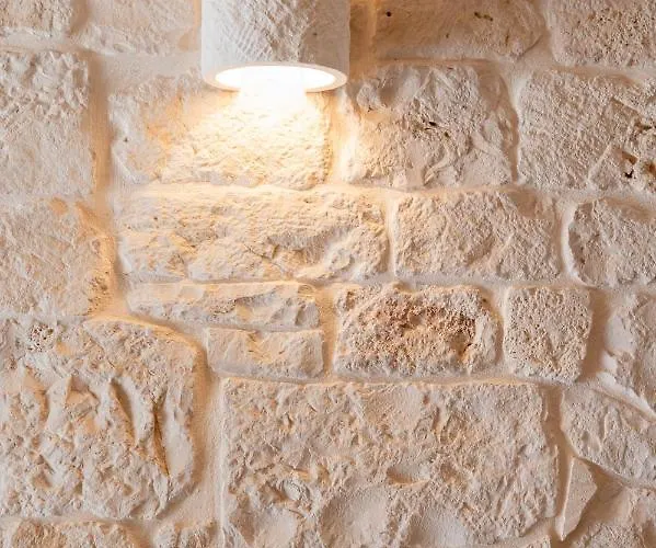 Konukevi Pietra Rosa Apulian 4*