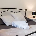 Pietra Rosa Apulian