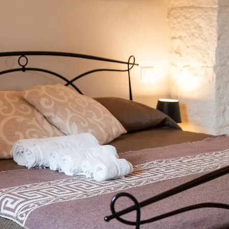 Pietra Rosa Apulian 4*