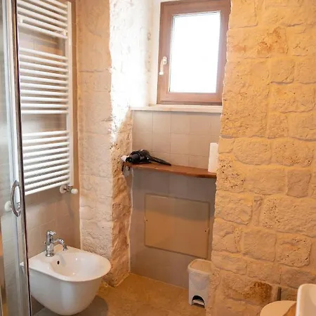 Pietra Rosa * Alberobello
