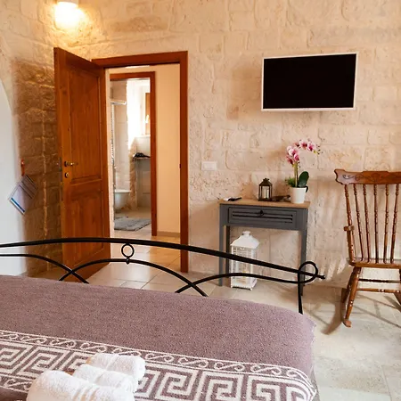 Pietra Rosa Apulian Home Alberobello
