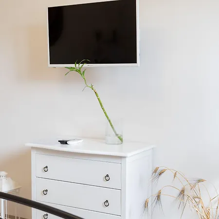 Oda ve Kahvaltı Pietra Rosa Apulian Home 4*