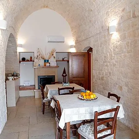Pietra Rosa Apulian 4*