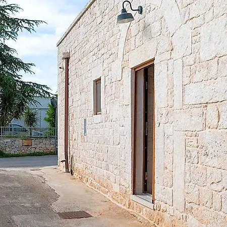 Pietra Rosa Apulian
