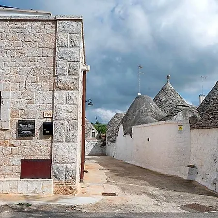 Pietra Rosa Apulian 4* Alberobello